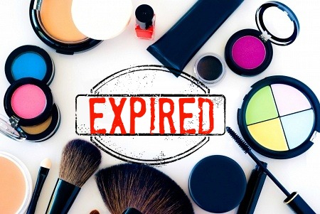 When does your makeup expire by Barbie's Beauty Bits