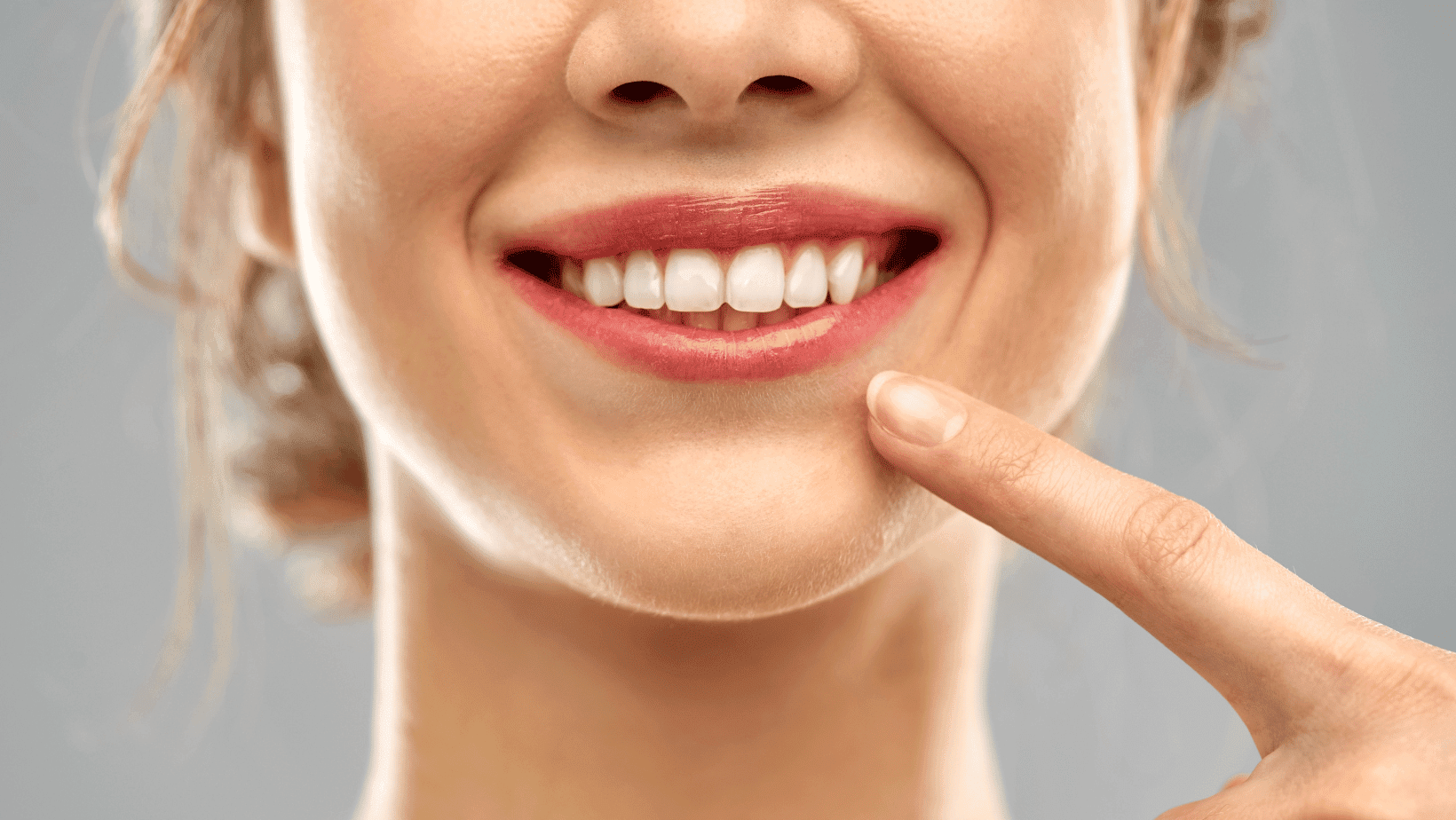 improving-your-smile-a-guide-to-effective-teeth-whitening-barbies-beauty-bits